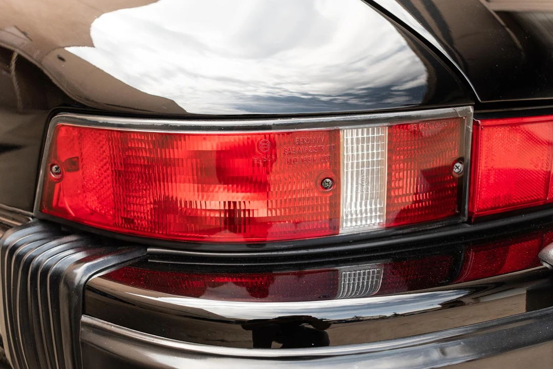 1985 Porsche 911 Carrera 3.2 - Image 11 of 31