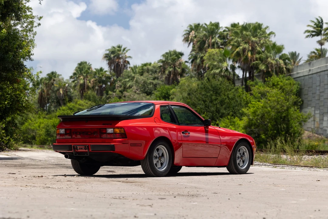 1985 Porsche 944 - Image 18 of 31