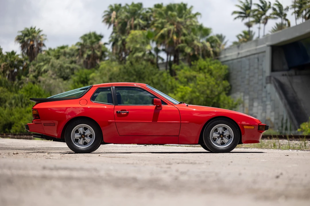 1985 Porsche 944 - Image 22 of 31