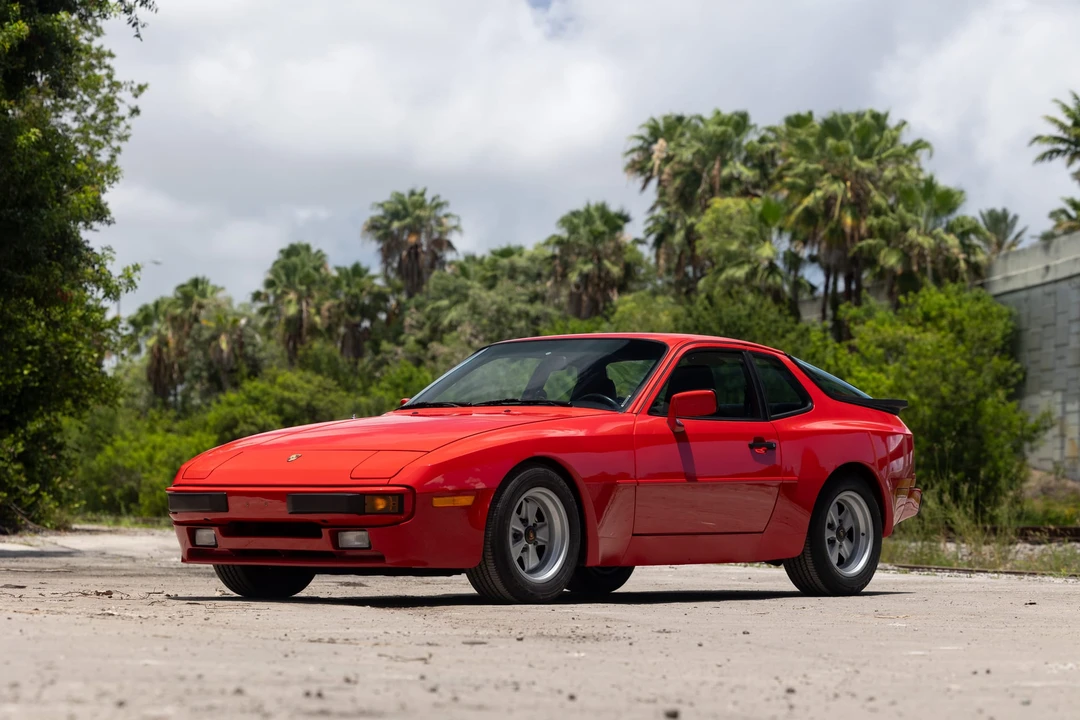 1985 Porsche 944 - Image 2 of 31
