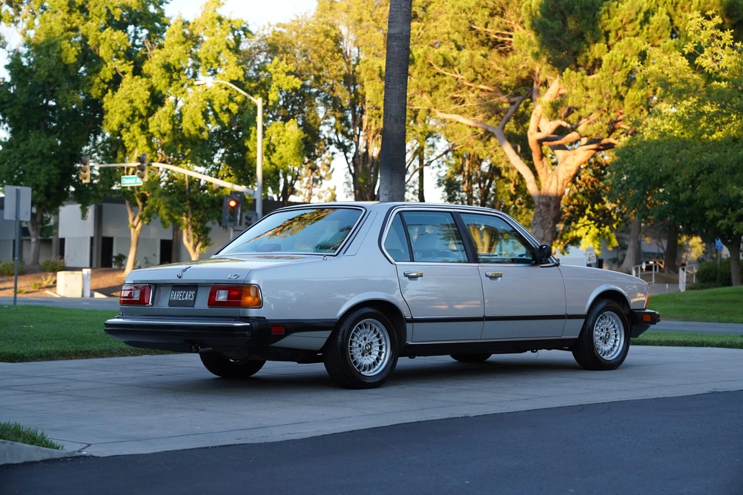 1986 BMW E23 7 Series - Image 17 of 31
