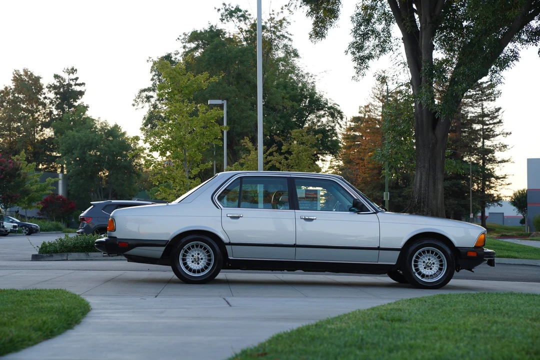 1986 BMW E23 7 Series - Image 15 of 31