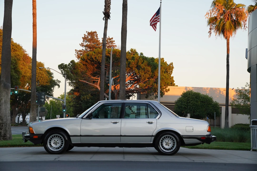 1986 BMW E23 7 Series - Image 22 of 31