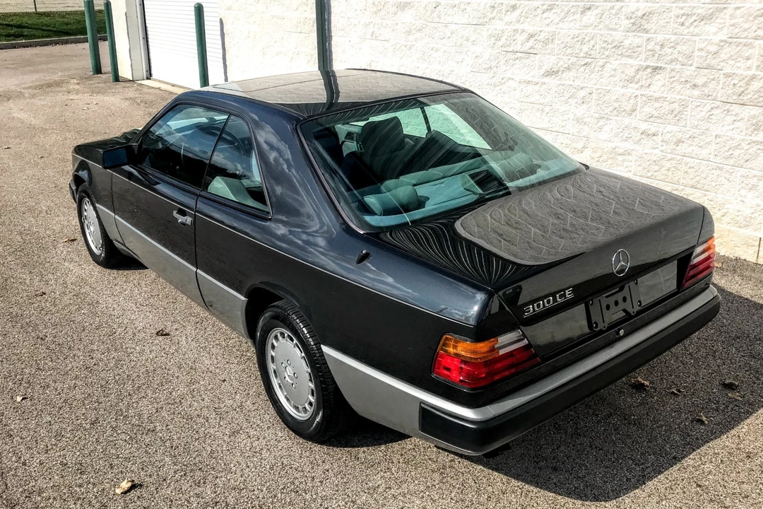 1988 Mercedes-Benz W124 E-Class - Image 4 of 31