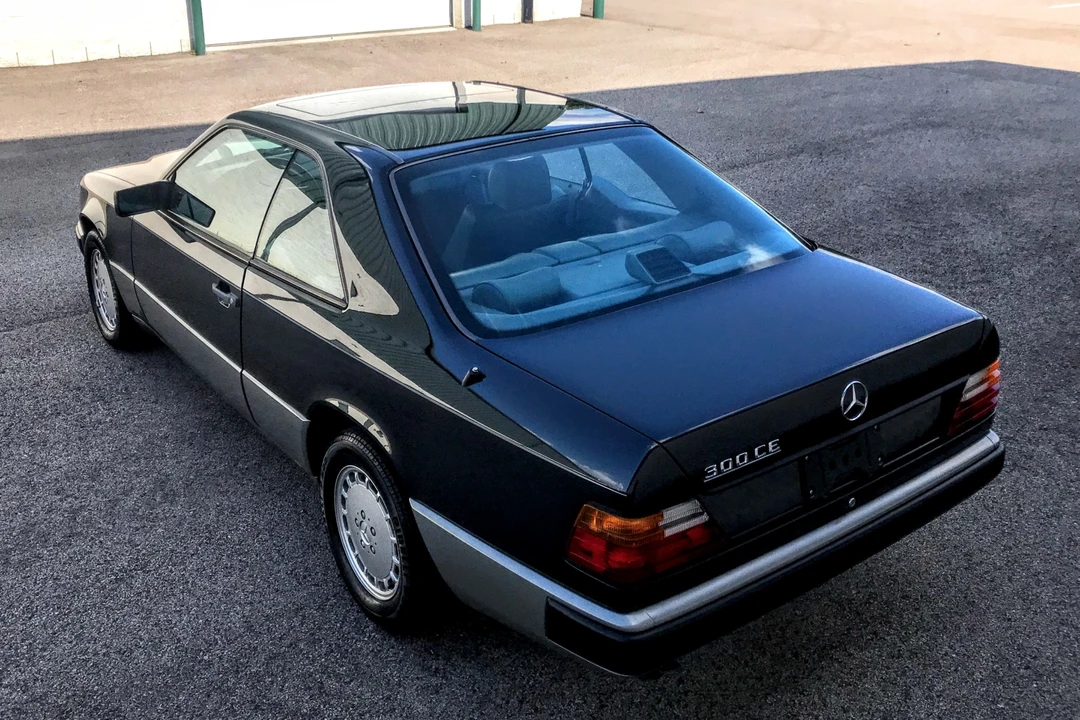 1988 Mercedes-Benz W124 E-Class - Image 12 of 31