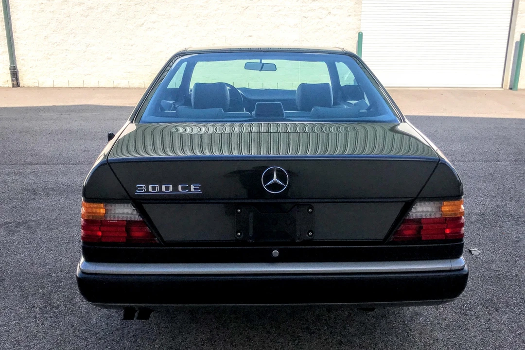 1988 Mercedes-Benz W124 E-Class - Image 14 of 31