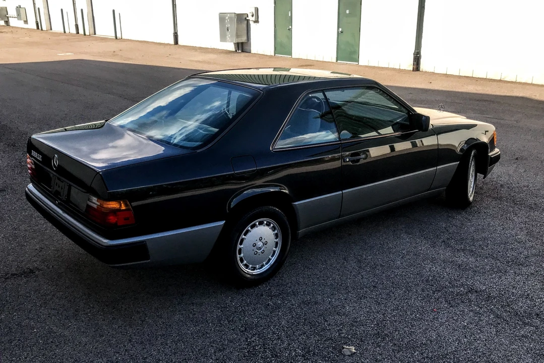 1988 Mercedes-Benz W124 E-Class - Image 24 of 31
