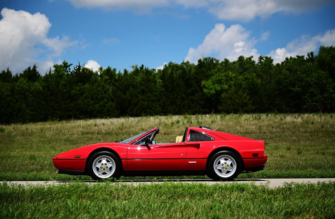 1988 Ferrari 328 GTS - Image 2 of 31