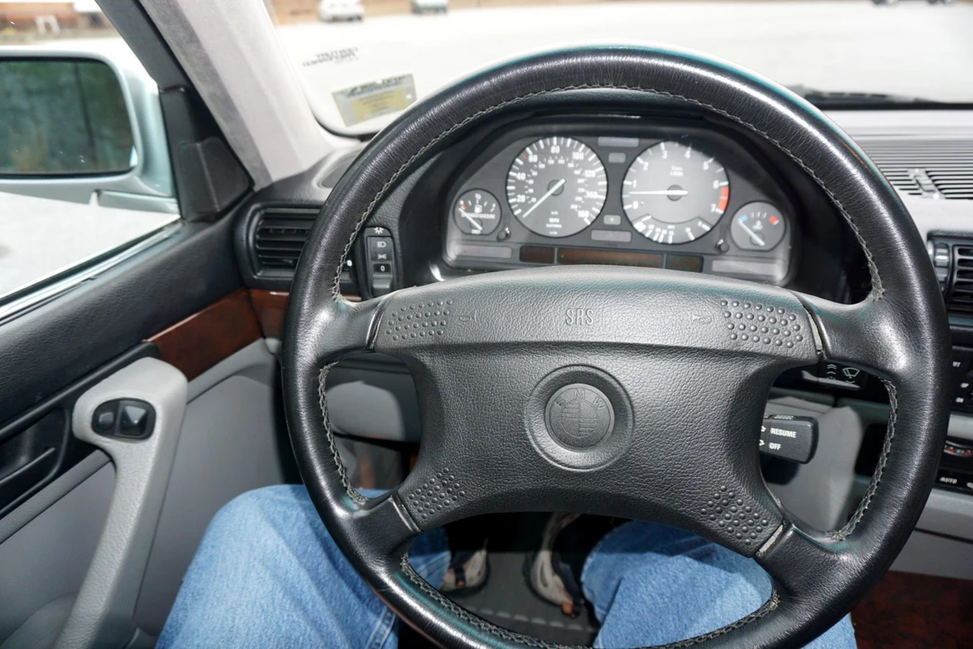 1989 BMW E32 7 Series - Image 29 of 31