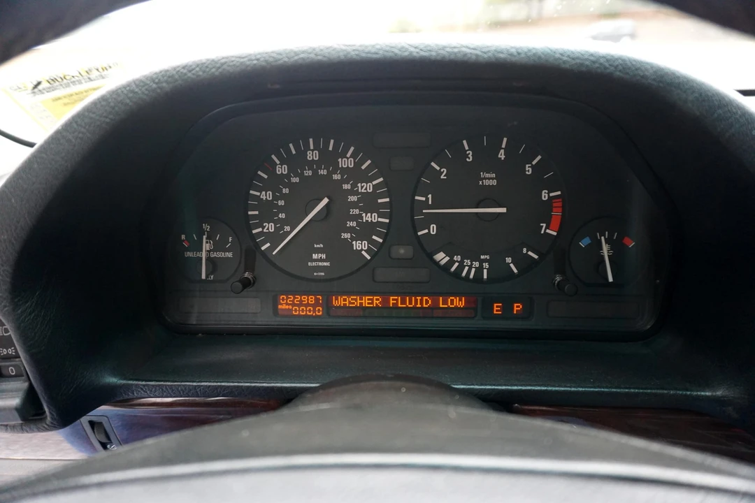 1989 BMW E32 7 Series - Image 30 of 31