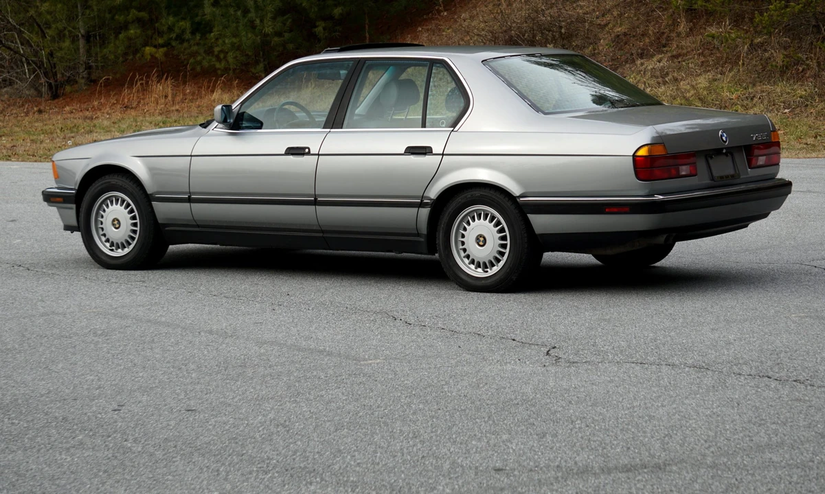 1989 BMW E32 7 Series - Image 12 of 31