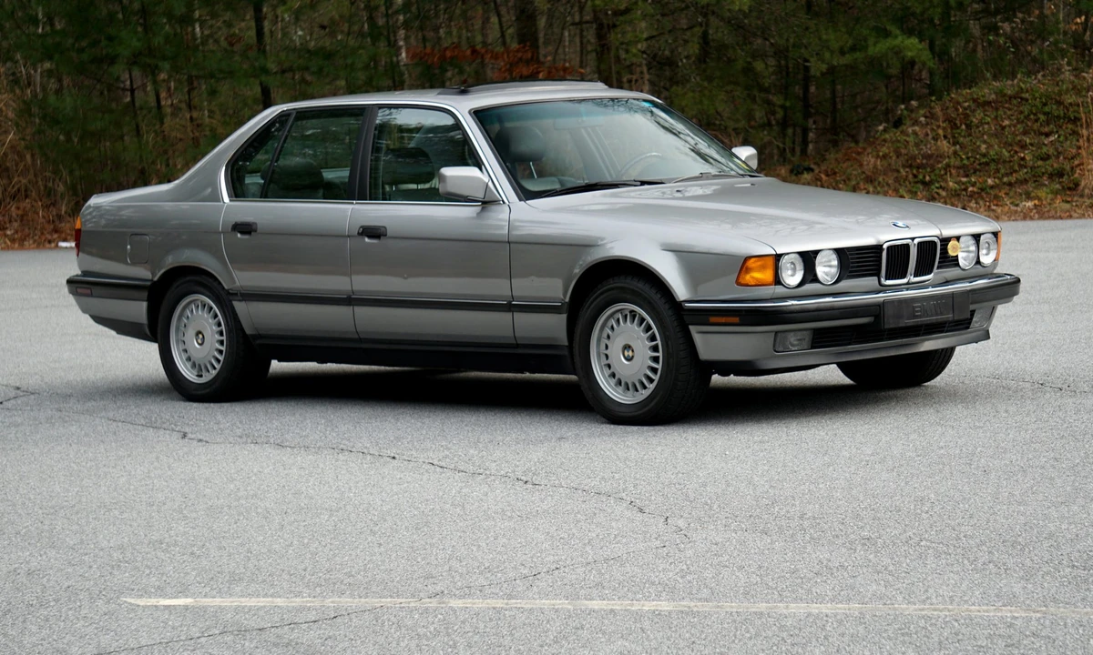 1989 BMW E32 7 Series - Image 8 of 31