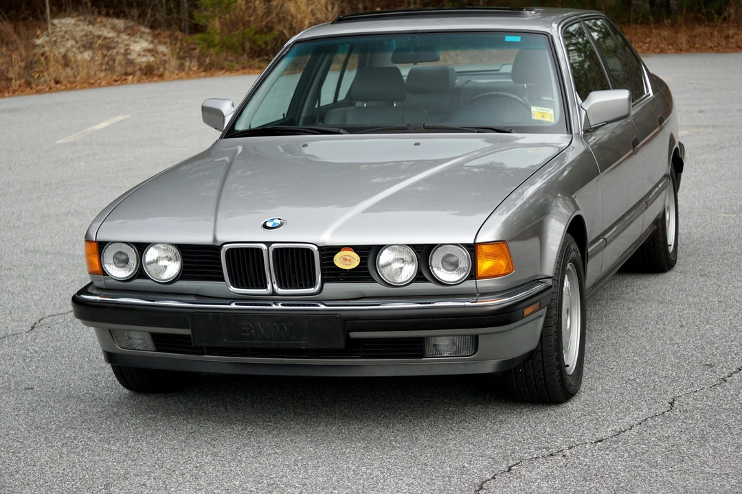 1989 BMW E32 7 Series - Image 4 of 31
