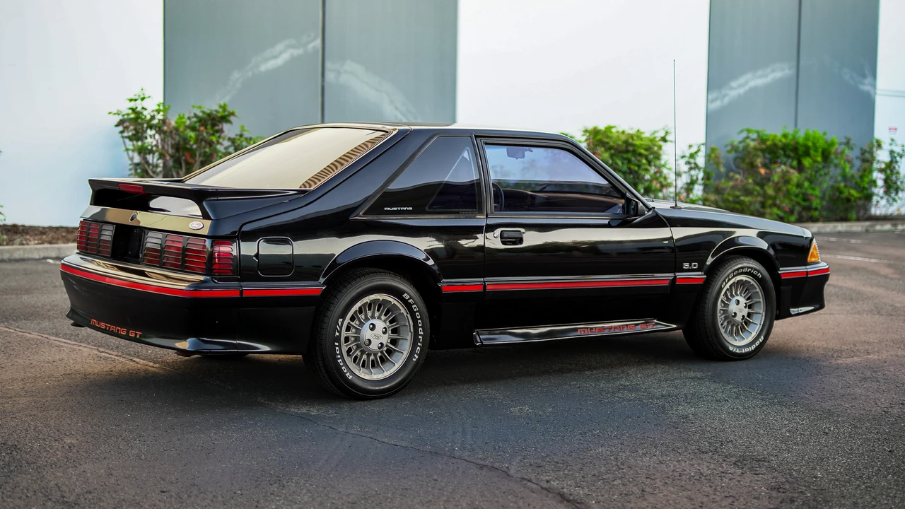 1989 Ford Mustang GT 3rd Gen - Image 30 of 31