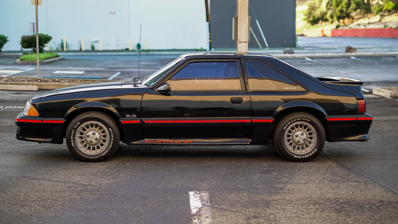 1989 Ford Mustang GT 3rd Gen - Image 13 of 31