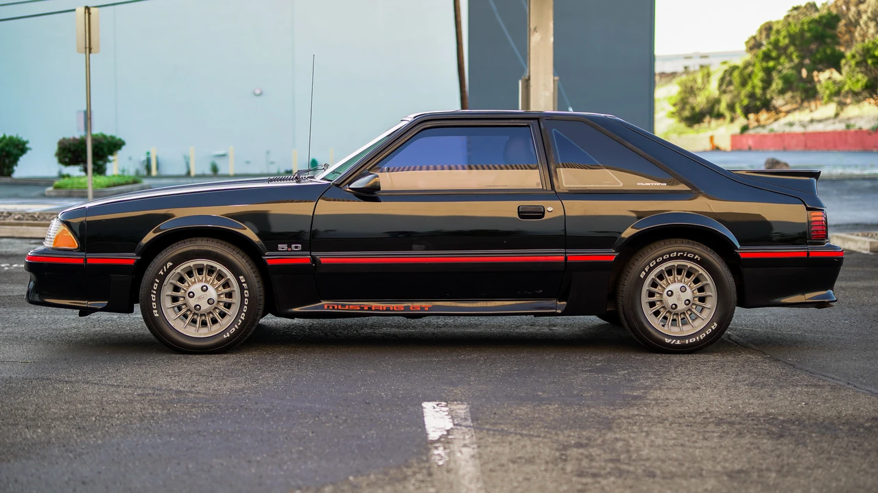 1989 Ford Mustang GT 3rd Gen - Image 14 of 31