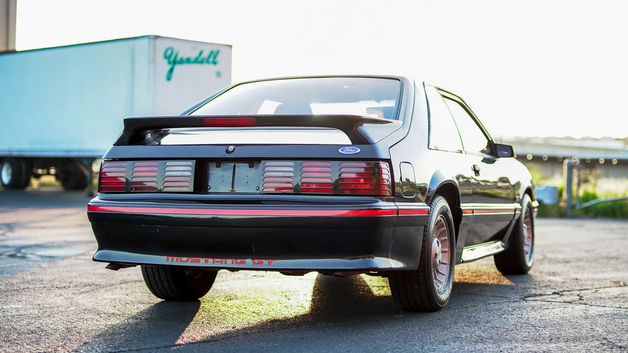 1989 Ford Mustang GT 3rd Gen - Image 26 of 31