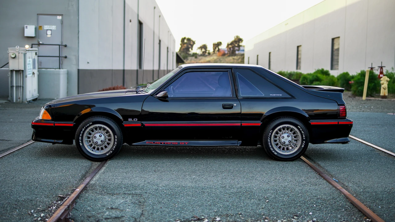 1989 Ford Mustang GT 3rd Gen - Image 15 of 31