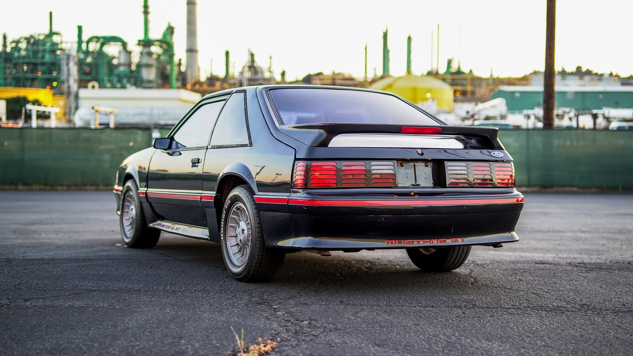 1989 Ford Mustang GT 3rd Gen - Image 18 of 31