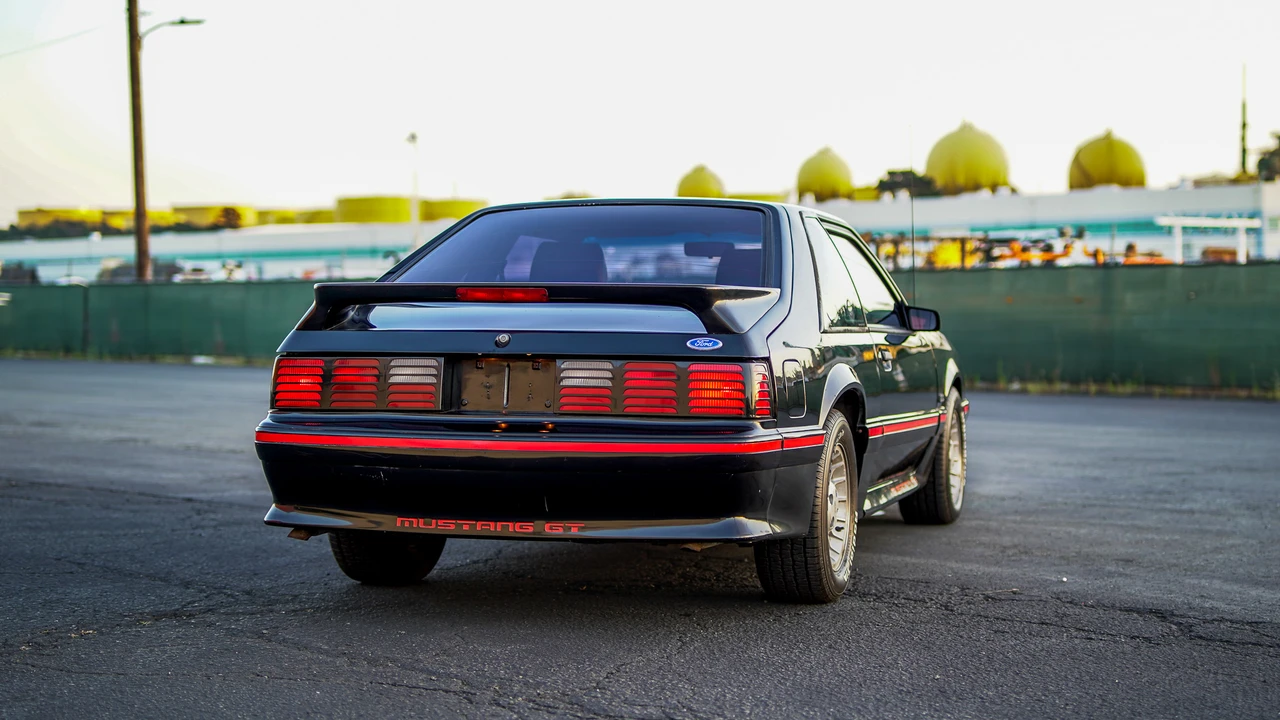 1989 Ford Mustang GT 3rd Gen - Image 27 of 31