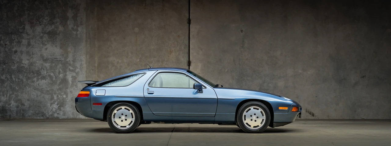 1989 Porsche 928 S4 - Image 17 of 31