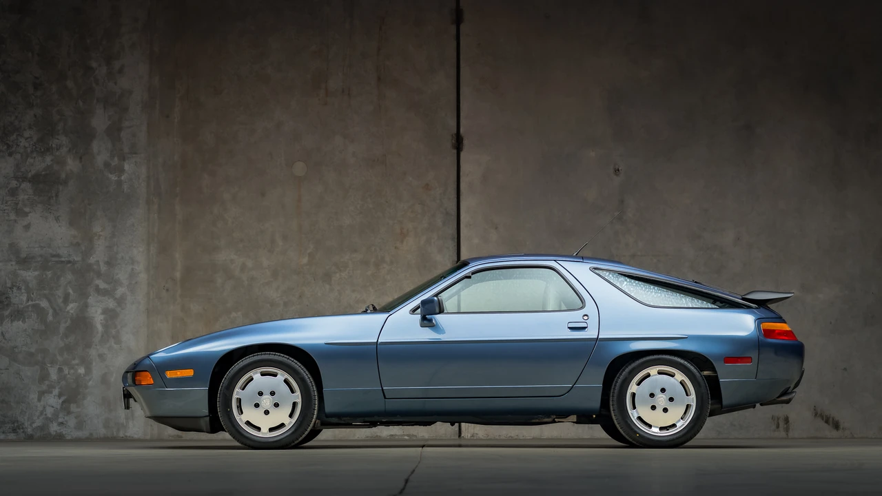 1989 Porsche 928 S4 - Image 5 of 31
