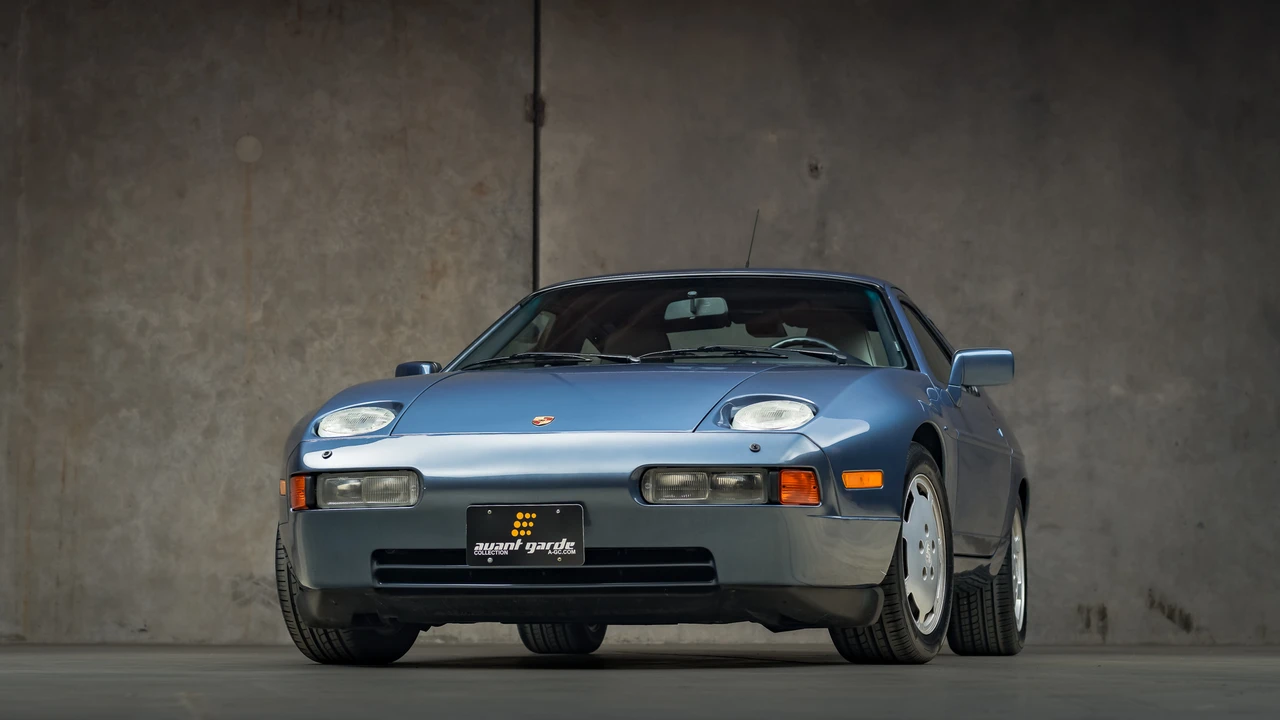1989 Porsche 928 S4 - Image 2 of 31