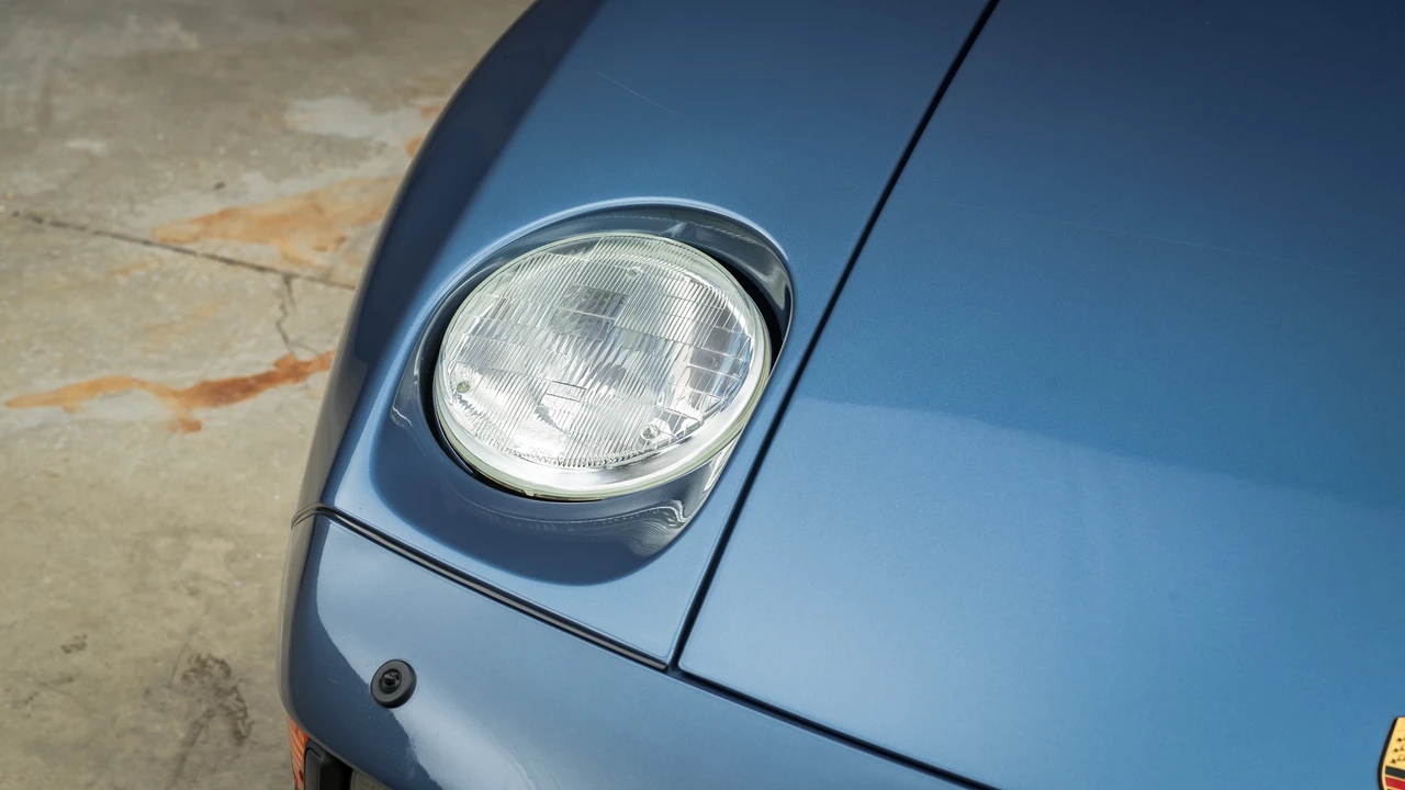 1989 Porsche 928 S4 - Image 28 of 31