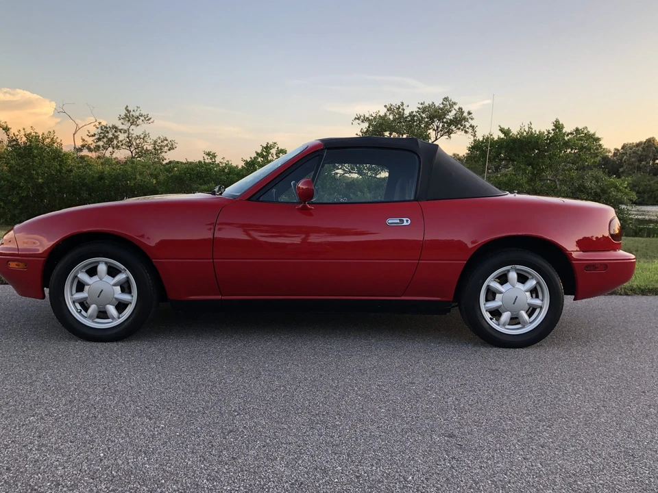 1990 Mazda NA MX-5 Miata - Image 12 of 31