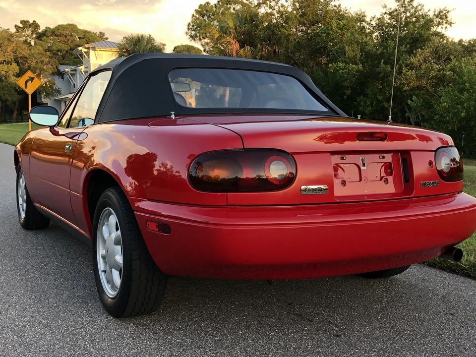 1990 Mazda NA MX-5 Miata - Image 14 of 31