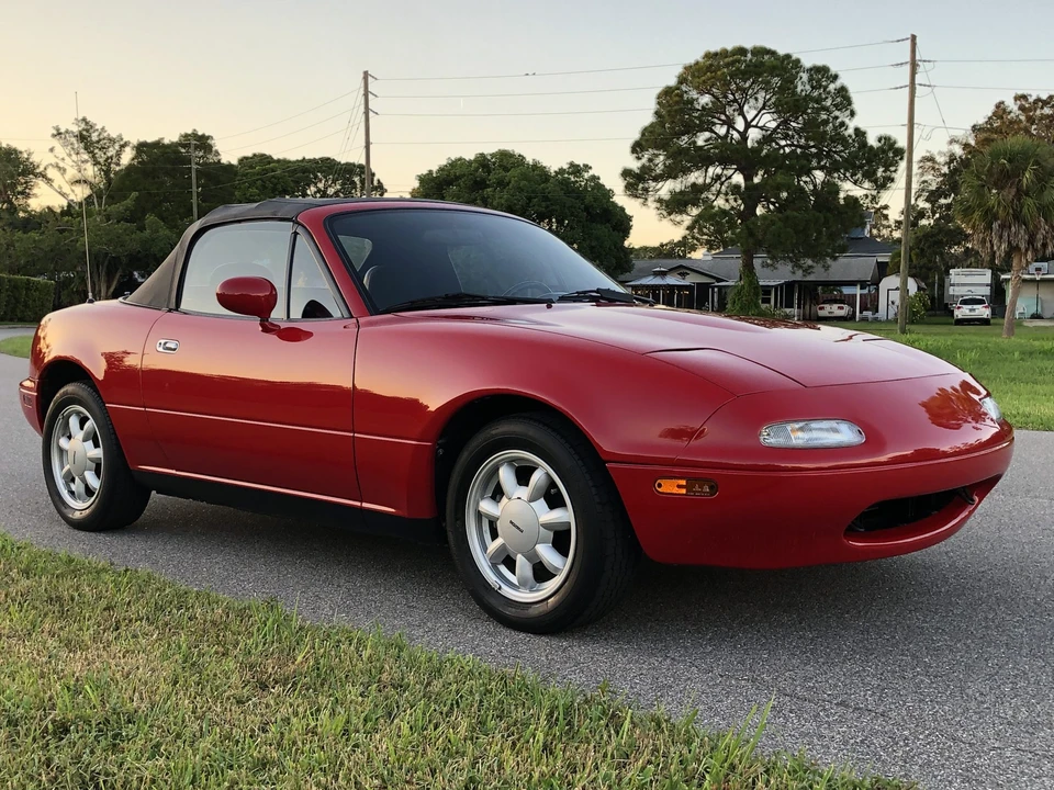 1990 Mazda NA MX-5 Miata - Image 2 of 31