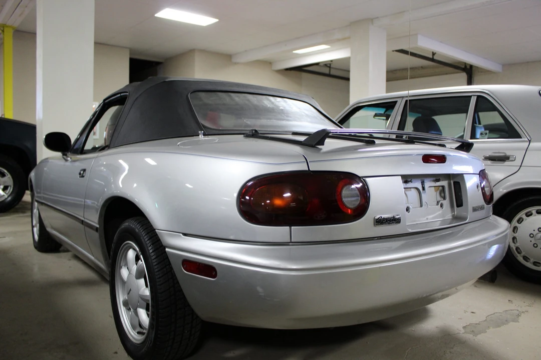 1990 Mazda NA MX-5 Miata - Image 17 of 31