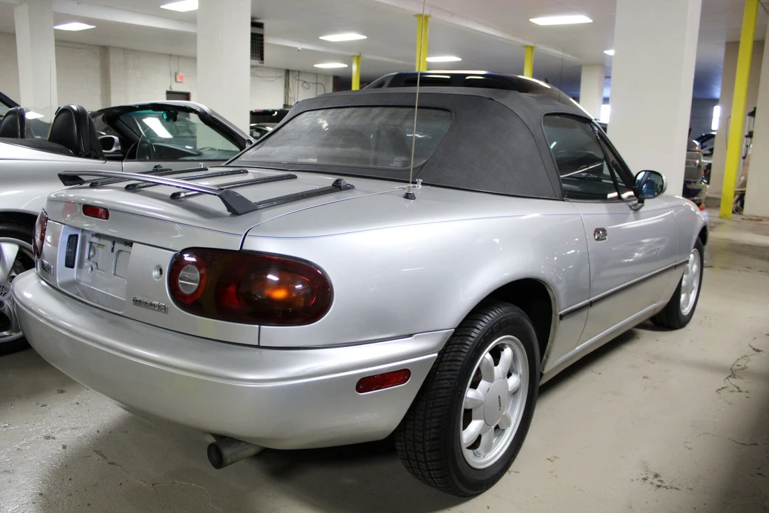 1990 Mazda NA MX-5 Miata - Image 18 of 31