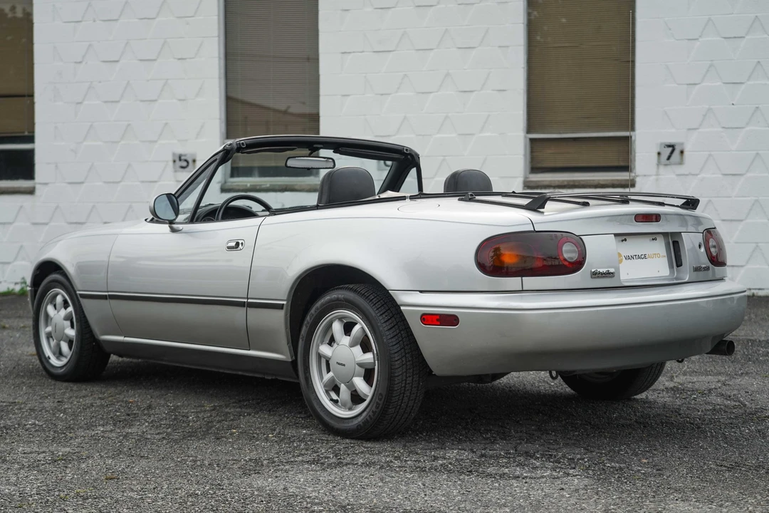 1990 Mazda NA MX-5 Miata - Image 5 of 31