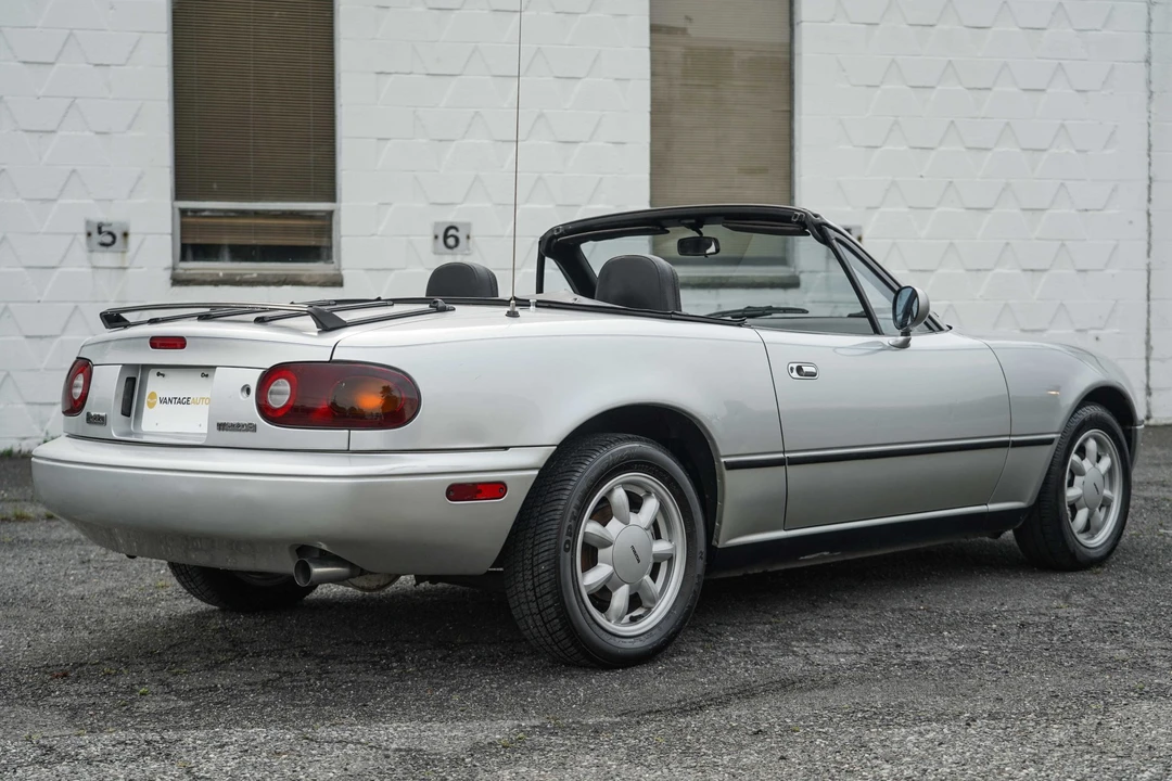 1990 Mazda NA MX-5 Miata - Image 10 of 31