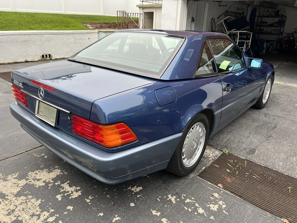 1990 Mercedes-Benz R129 SL-Class - Image 25 of 31