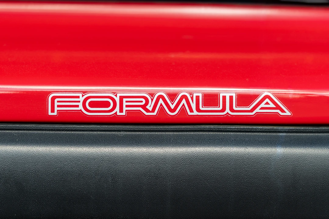 1990 Pontiac Firebird Formula 3rd Gen - Image 30 of 31