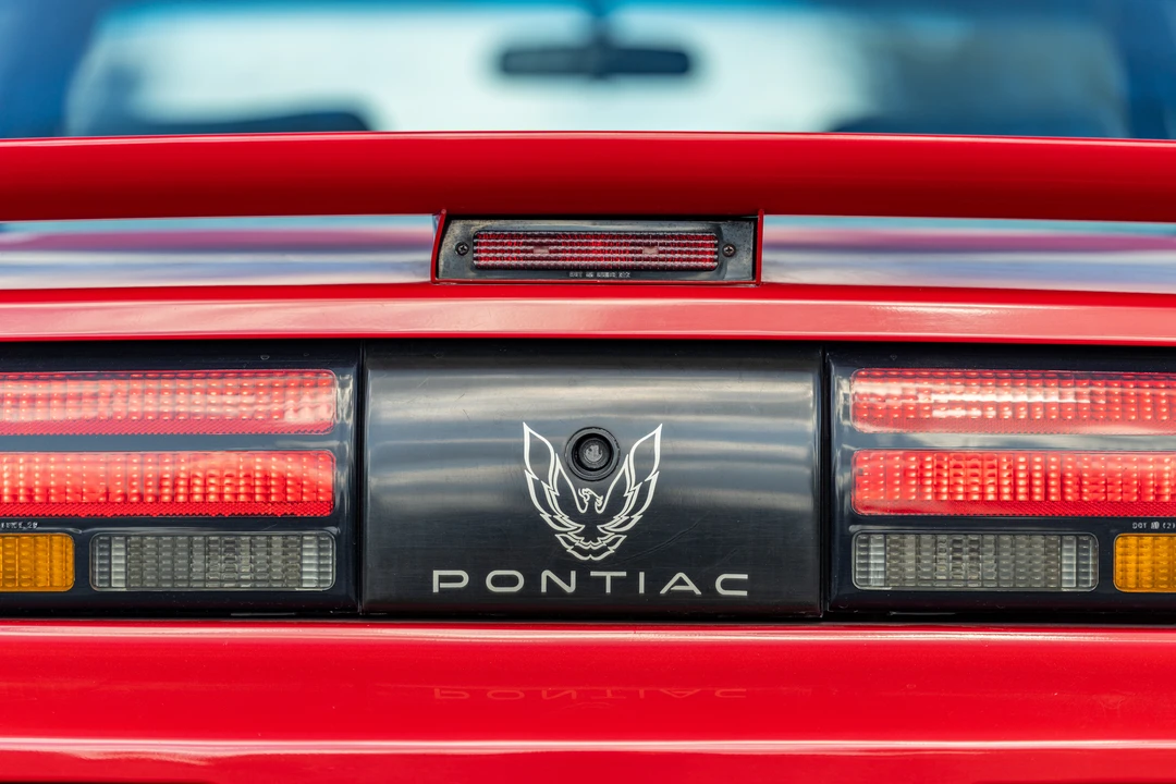 1990 Pontiac Firebird Formula 3rd Gen - Image 13 of 31