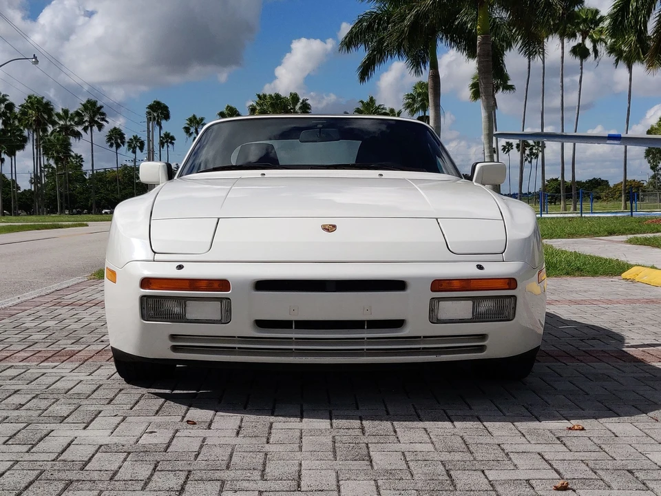 1990 Porsche 944 S2 - Image 9 of 31