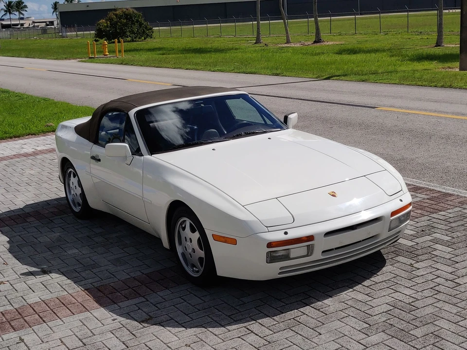 1990 Porsche 944 S2 - Image 5 of 31