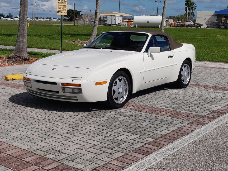 1990 Porsche 944 S2 - Image 12 of 31