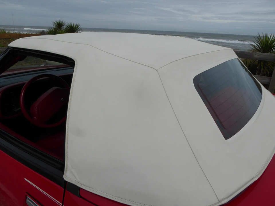 1991 Buick Reatta - Image 14 of 31