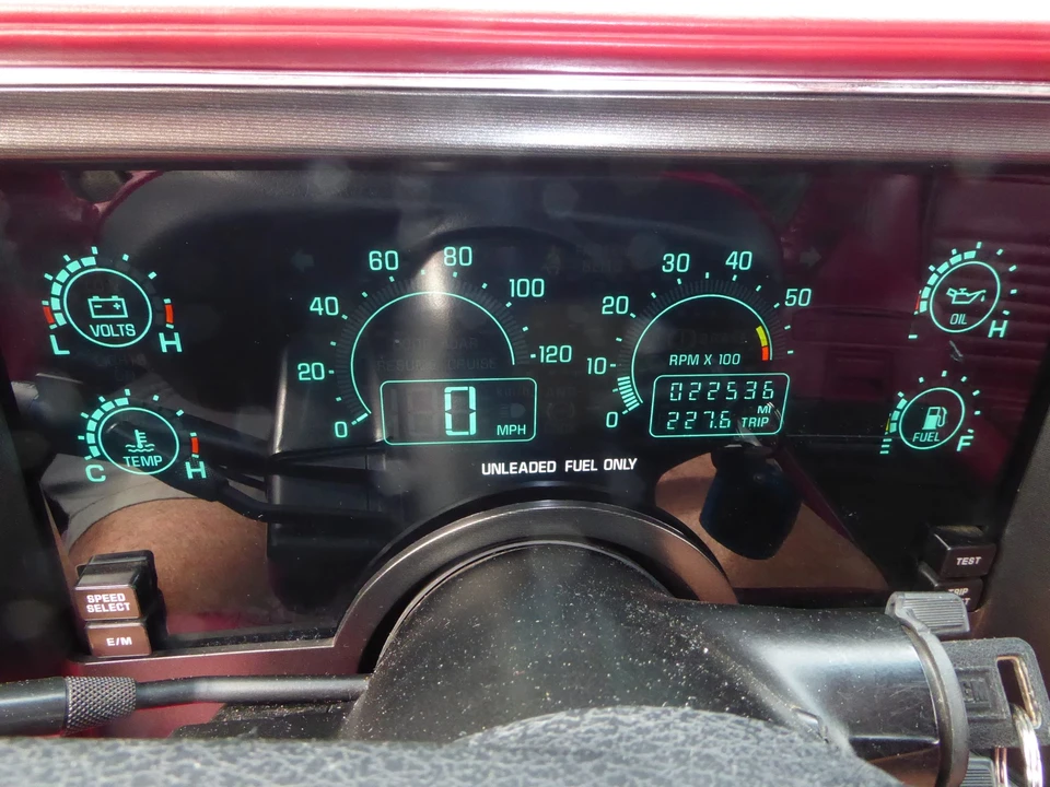 1991 Buick Reatta - Image 28 of 31
