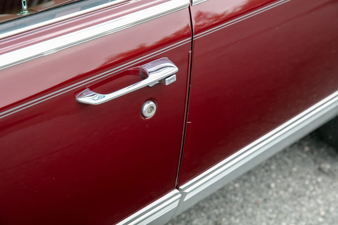 1991 Cadillac Brougham - Image 30 of 31