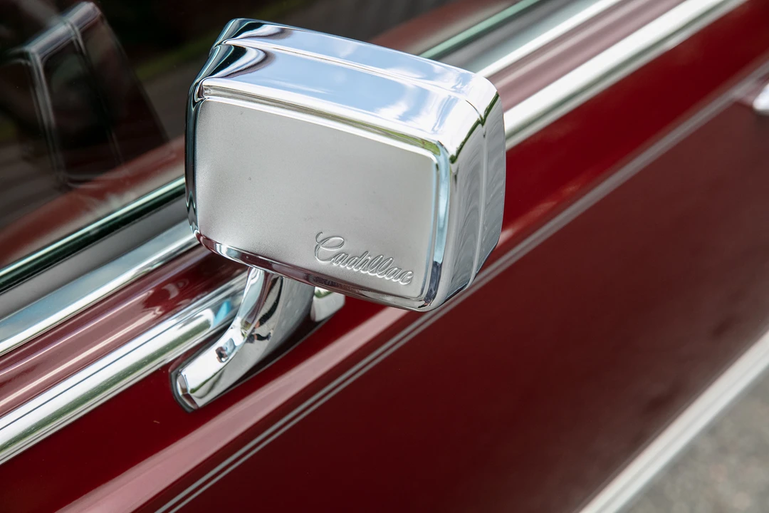 1991 Cadillac Brougham - Image 27 of 31