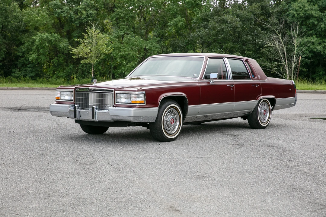 1991 Cadillac Brougham - Image 2 of 31