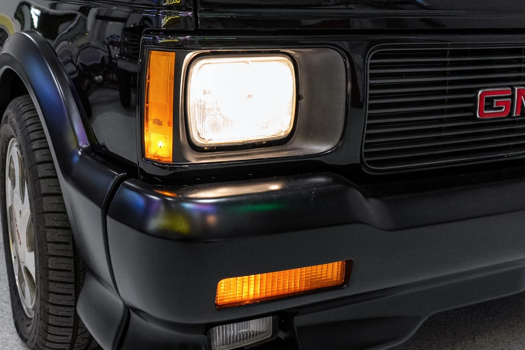1991 GMC Syclone - Image 15 of 31