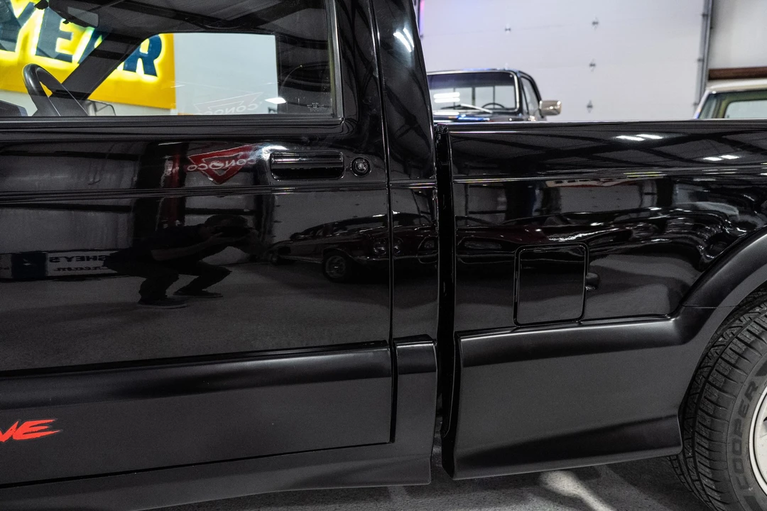 1991 GMC Syclone - Image 21 of 31