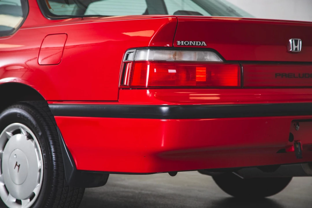 1991 Honda Prelude 3rd Gen - Image 25 of 31