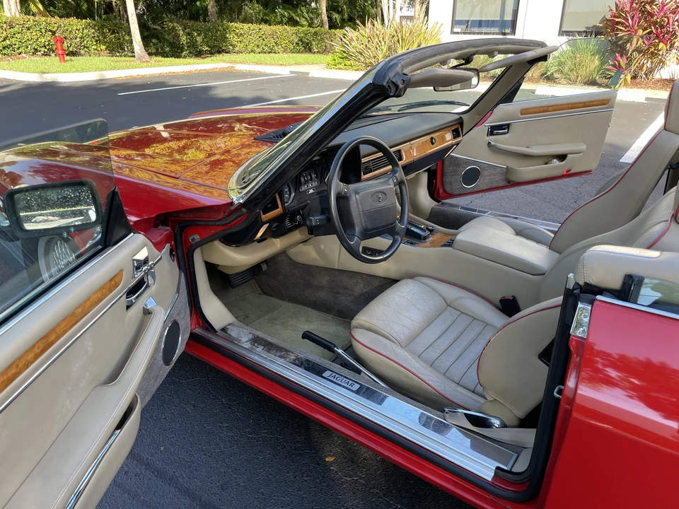1991 Jaguar XJS Convertible - Image 17 of 31
